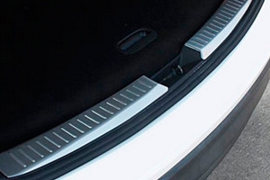 Стальные накладки на внутренний порог багажника OEM-Tuning Mazda CX-5 2017-2019 ― Auto-Clover