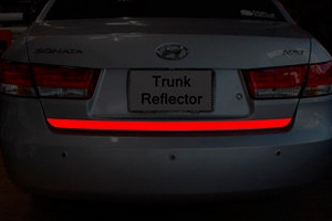 Стикер светоотражающий на крышку багажника Racetech Hyundai Sonata 2004-2010 ― Auto-Clover