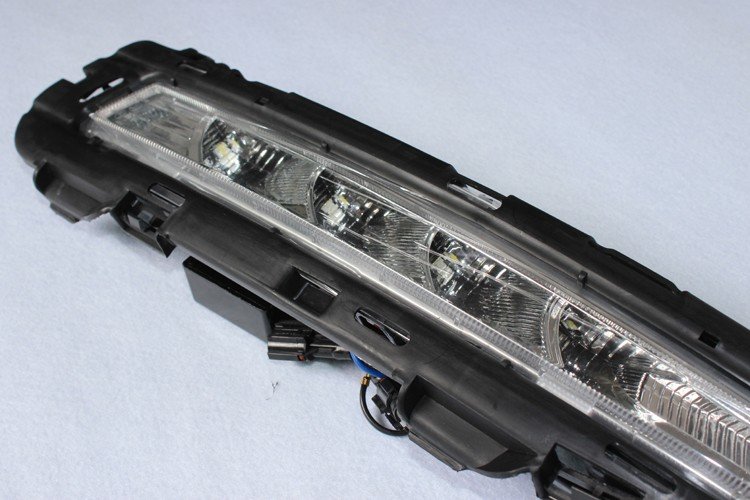 Светодиодные дневные ходовые огни OEM-Tuning Ford Mondeo IV 2007-2014 no.6936
