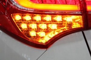 Светодиодные модули поворотника в задние фонари iOne Hyundai Santa Fe 2012-2018 ― Auto-Clover