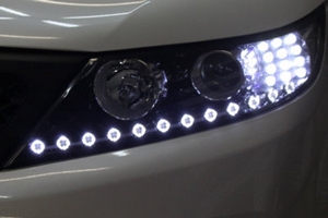 Светодиодные реснички в передние фары (тип 1, два режима) Led&amp;Car KIA Sorento 2009-2012 ― Auto-Clover