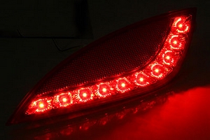 Светодиодный рефлектор заднего бампера (вар. 2) Saewon Hyundai ix35 2009-2015 ― Auto-Clover