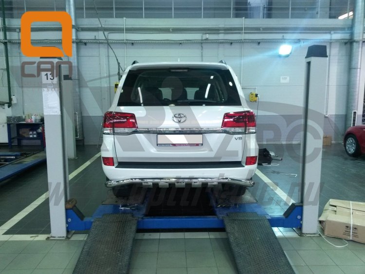 Защита заднего бампера одинарная Shark широкая (d 76) Can Otomotiv Toyota Land Cruiser 200 2007-2019 no.8620