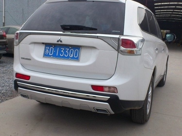 Защитная накладка на задний бампер OEM-Tuning Mitsubishi Outlander III 2013-2019 no.8817