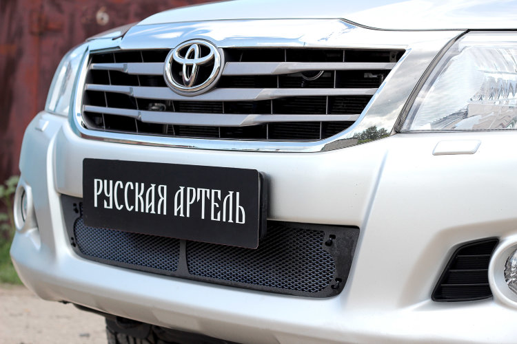 Защитная сетка решетки переднего бампера Русская Артель Toyota Hilux 2005-2015 no.18343