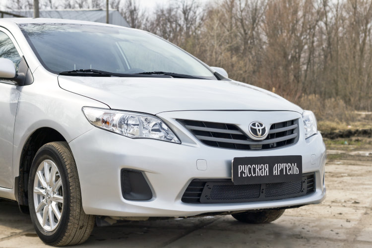 Защитная сетка решетки переднего бампера Русская Артель Toyota Corolla 2007-2013 no.18337