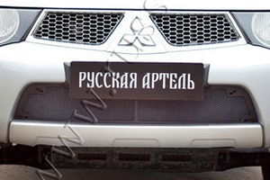 Защитная сетка решетки переднего бампера Русская Артель Mitsubishi Pajero Sport II 2008-2016 ― Auto-Clover